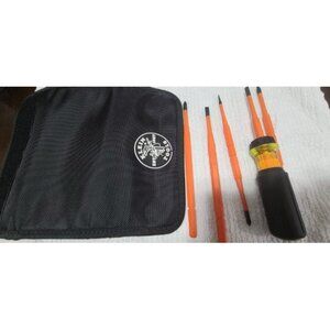 New Insulated Screwdriver, 8-in-1 Screwdriver Set with Interchangeable Blades